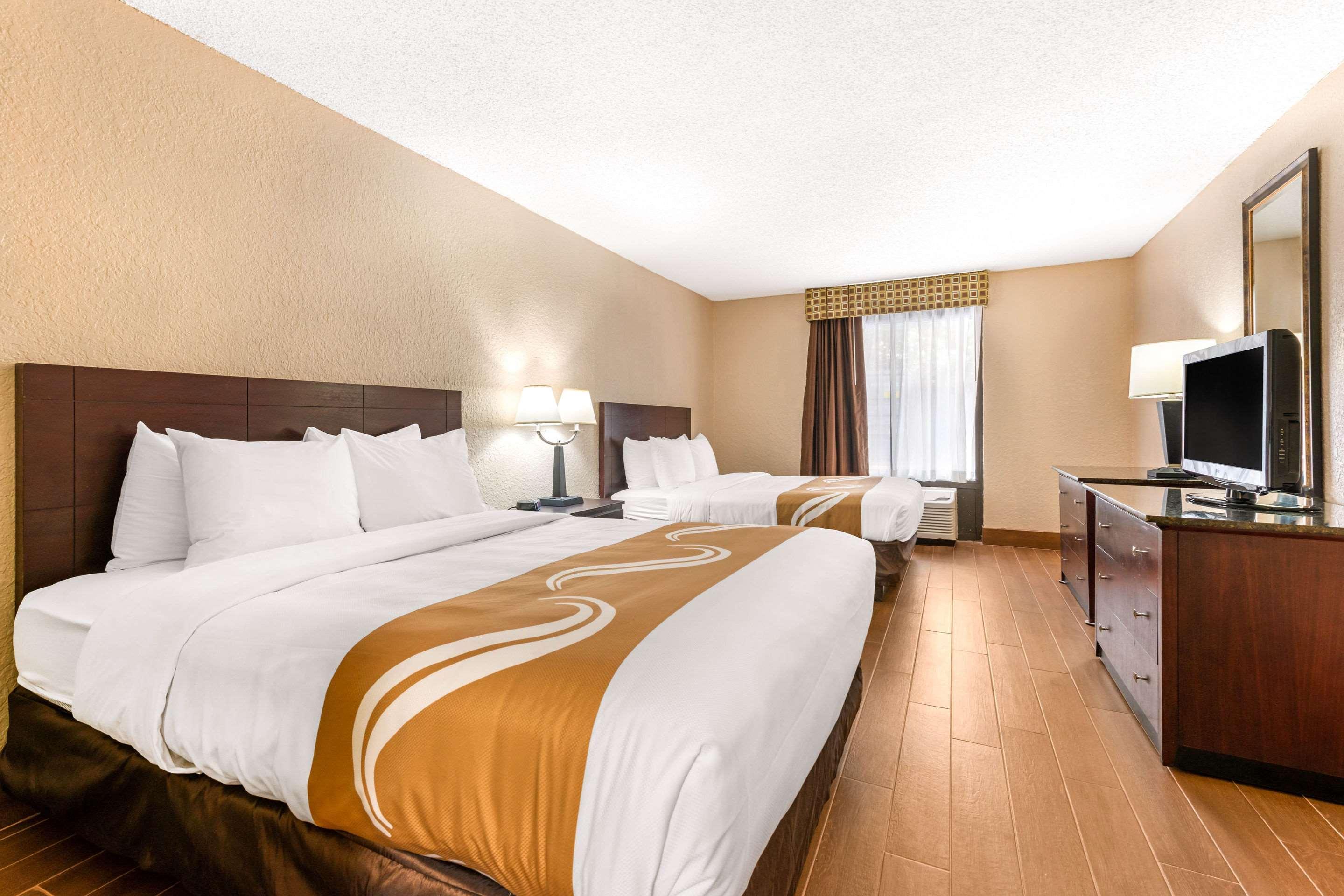 Quality Inn & Suites Orlando Airport מראה חיצוני תמונה