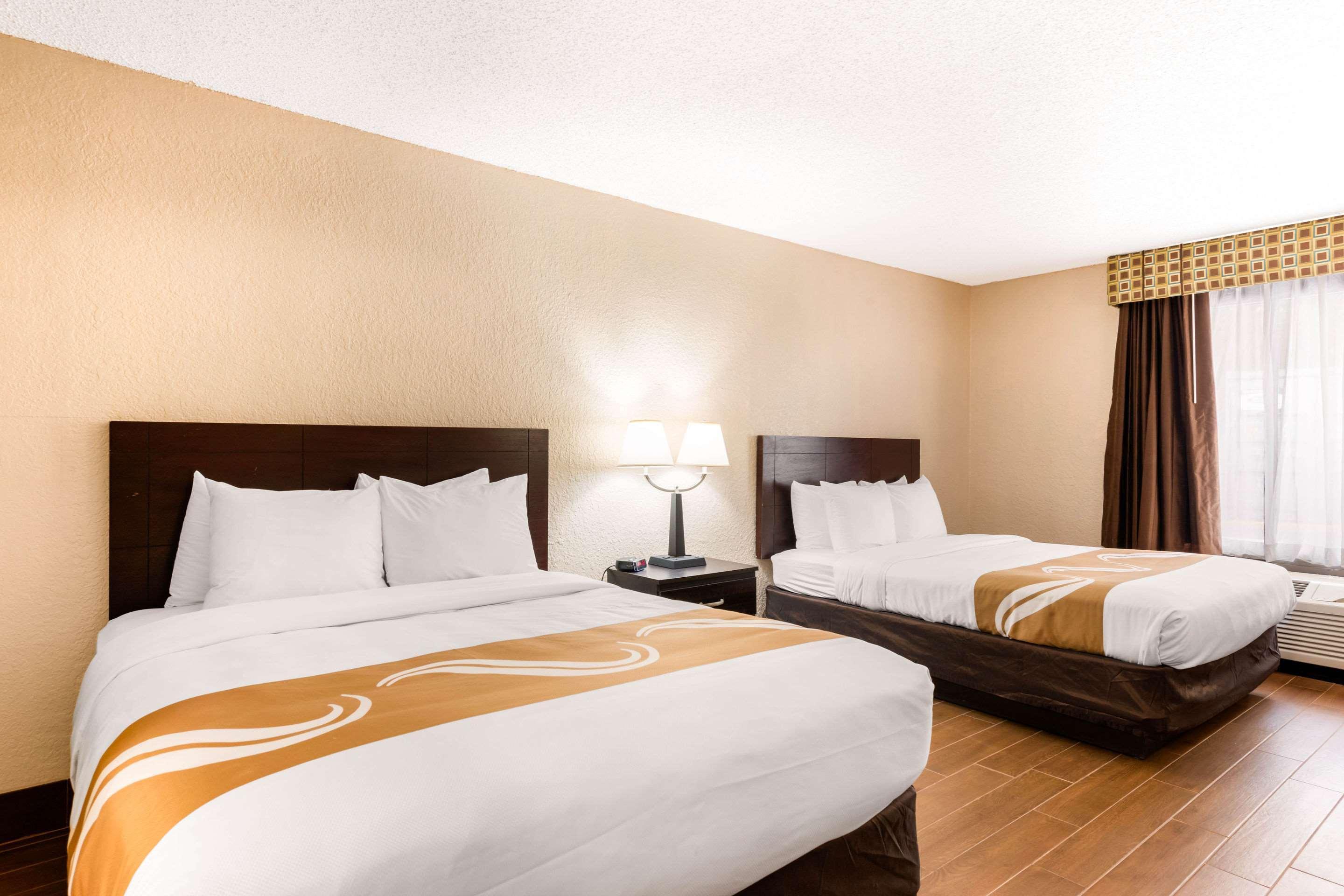 Quality Inn & Suites Orlando Airport מראה חיצוני תמונה