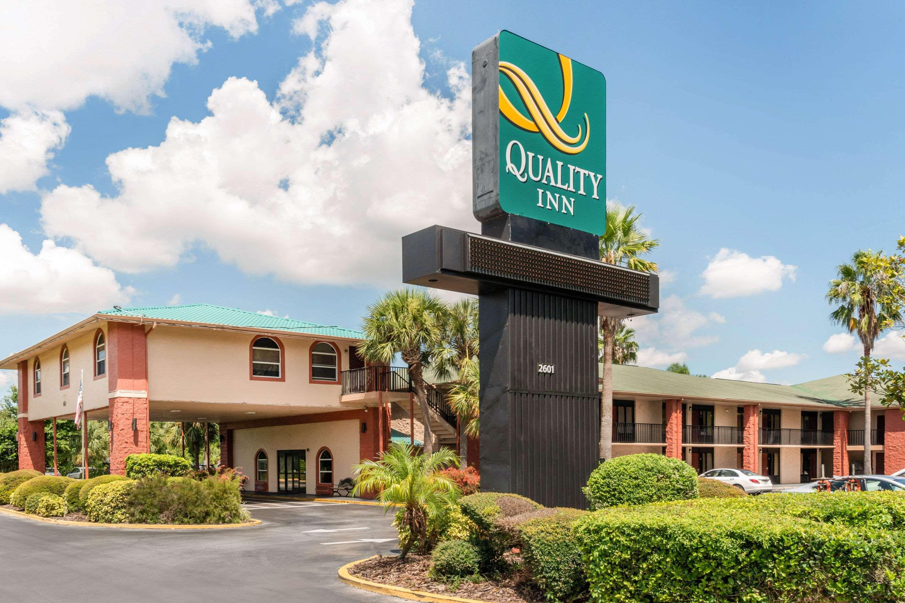Quality Inn & Suites Orlando Airport מראה חיצוני תמונה