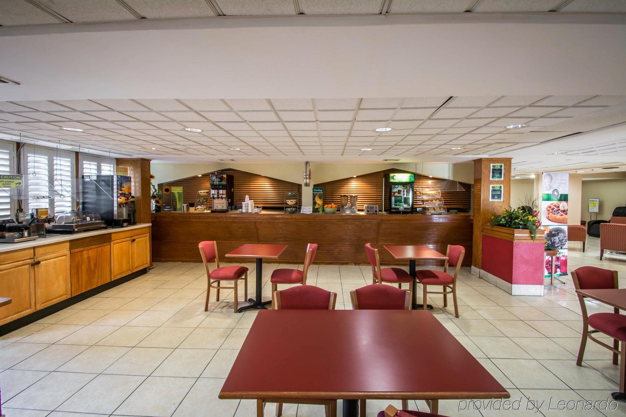 Quality Inn & Suites Orlando Airport מראה חיצוני תמונה