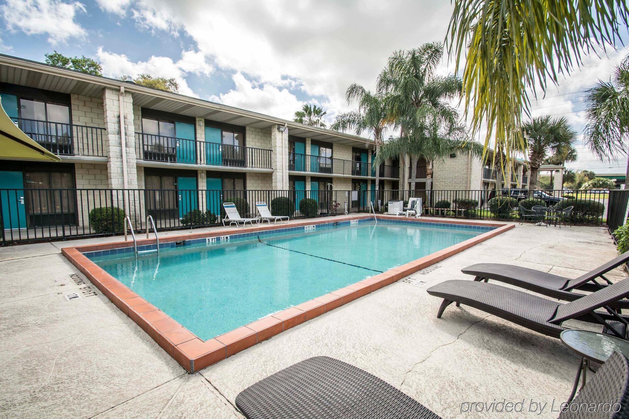 Quality Inn & Suites Orlando Airport מראה חיצוני תמונה