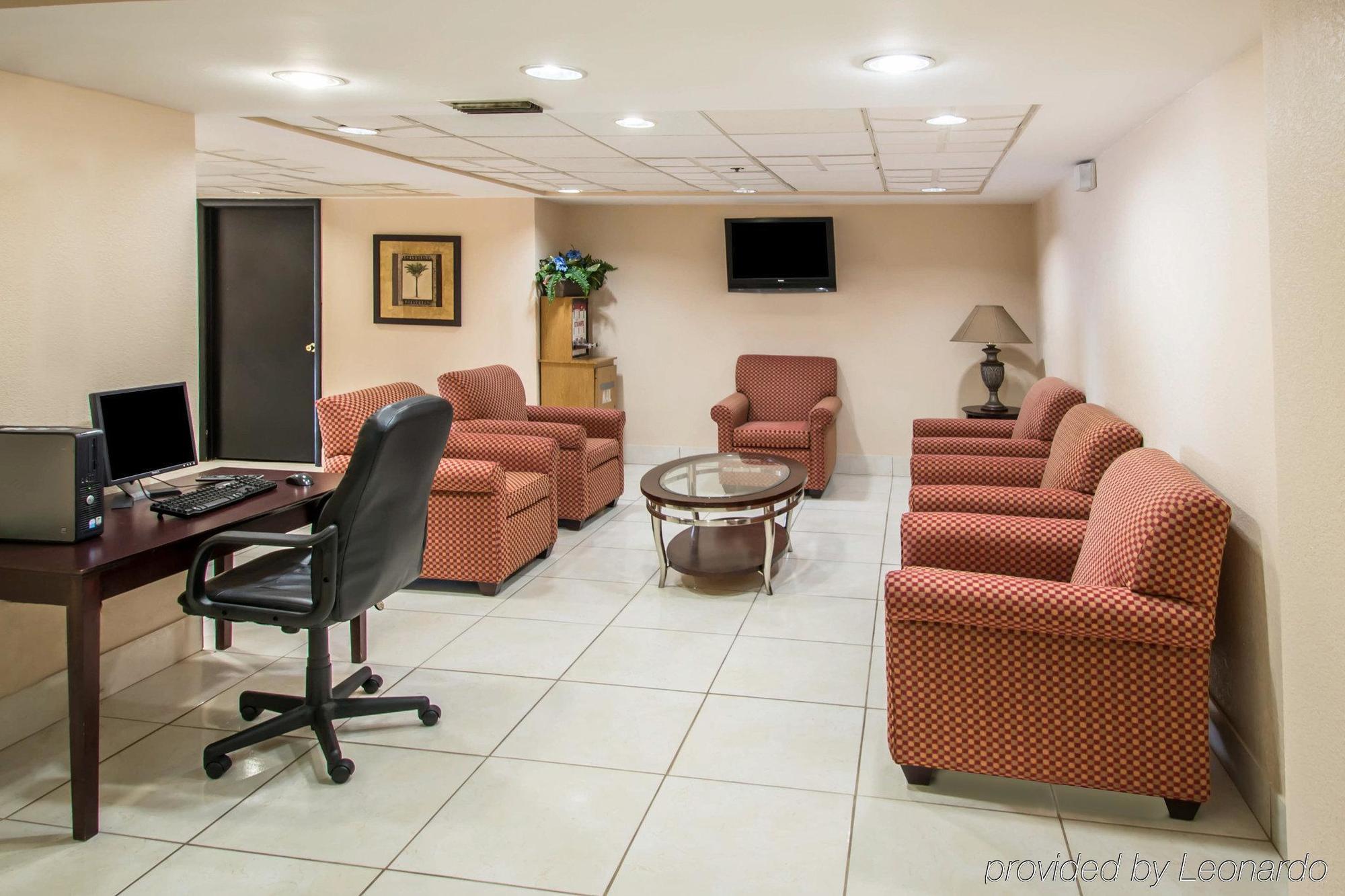 Quality Inn & Suites Orlando Airport מראה חיצוני תמונה