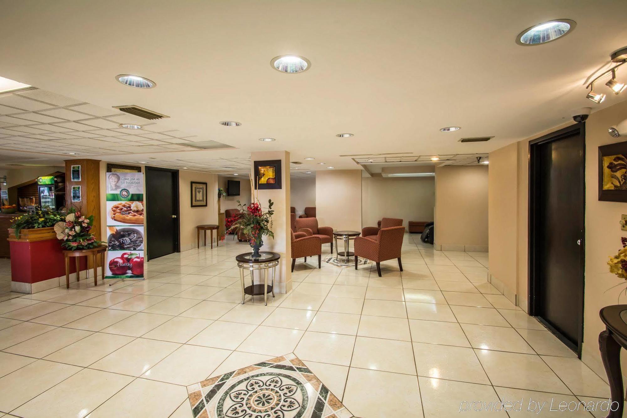 Quality Inn & Suites Orlando Airport מראה חיצוני תמונה